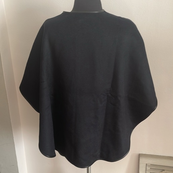 TALBOTS LEATHER TRIM CAPE BLACK XS/S - Picture 7 of 7